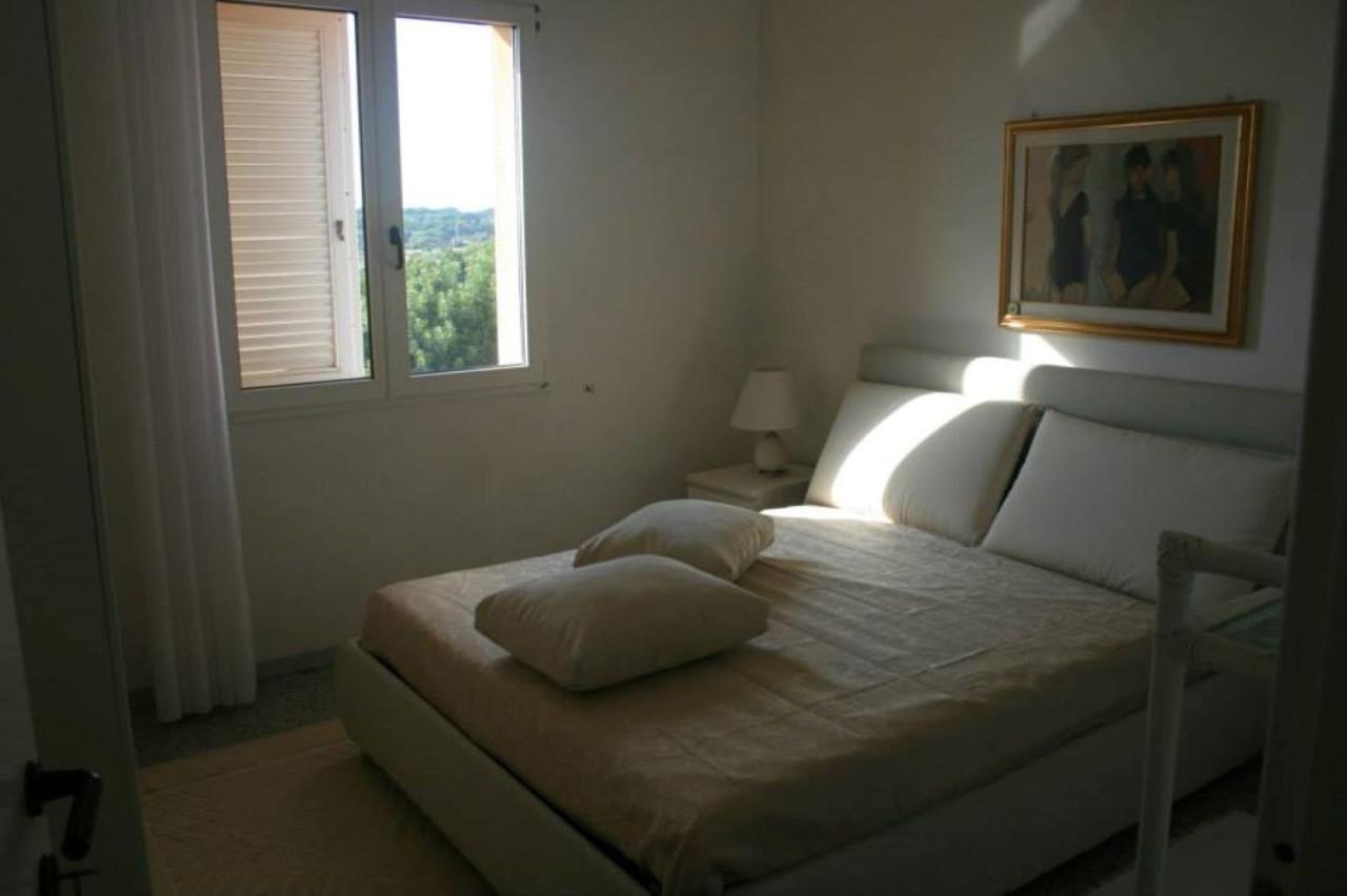 B&B Domus Oriens - Monolocale Indipendente In Villa Portoscuso Ngoại thất bức ảnh